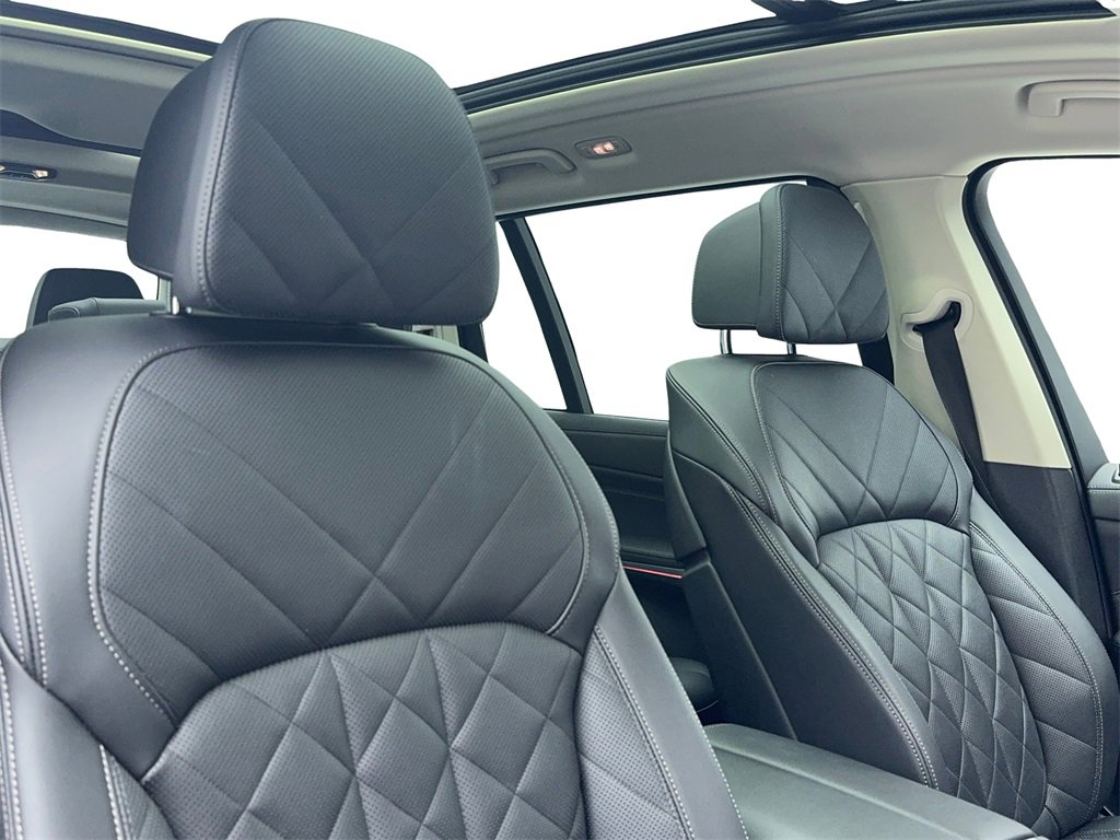 Used 2024 BMW X7 xDrive40i image 46