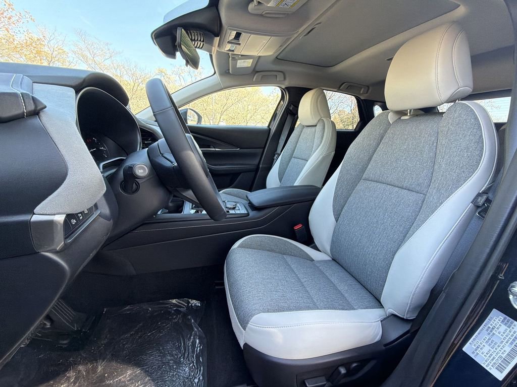 Used 2026 MAZDA CX-30 Aire Edition image 11