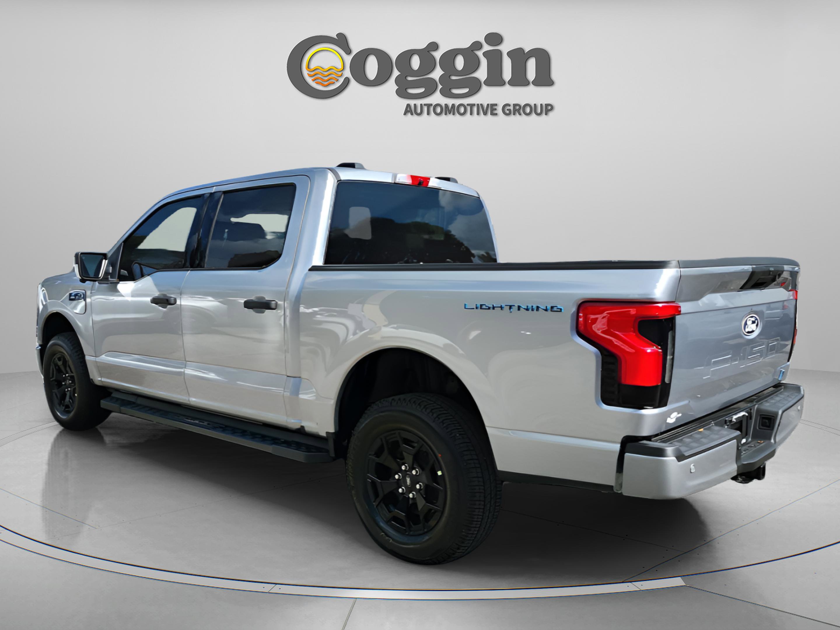 New 2025 Ford F150 Lightning XLT image 3