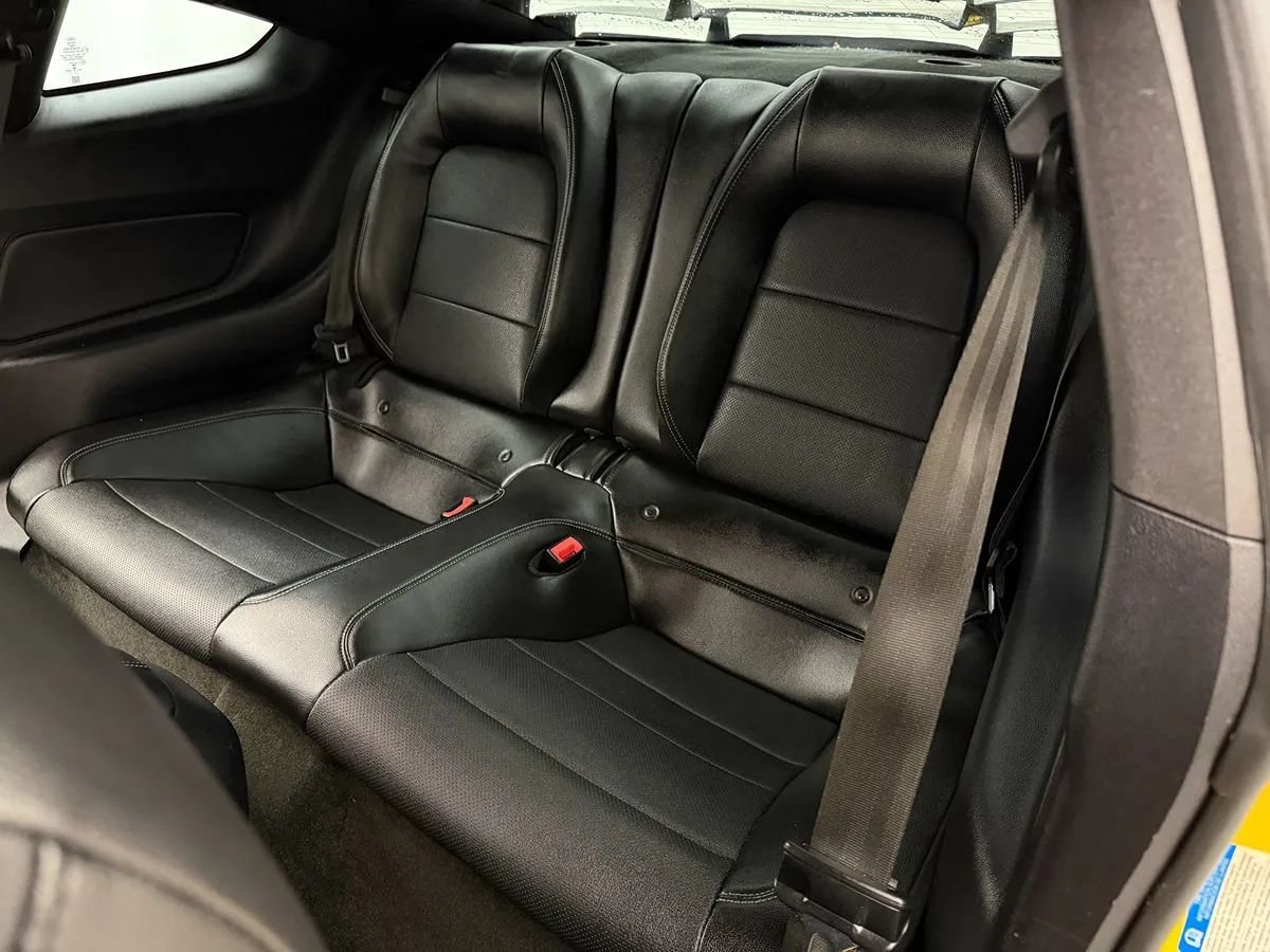Used 2018 Ford Mustang GT Premium w/ GT Performance Package RWD image 34