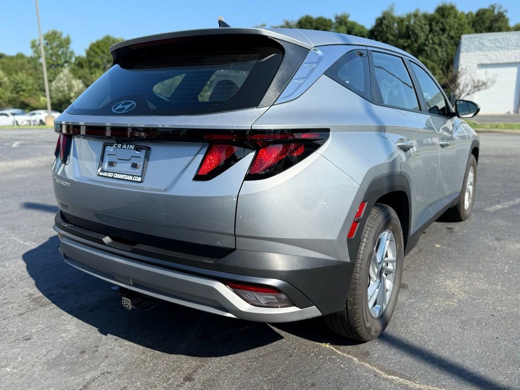 Used 2025 Hyundai Tucson SE image 7