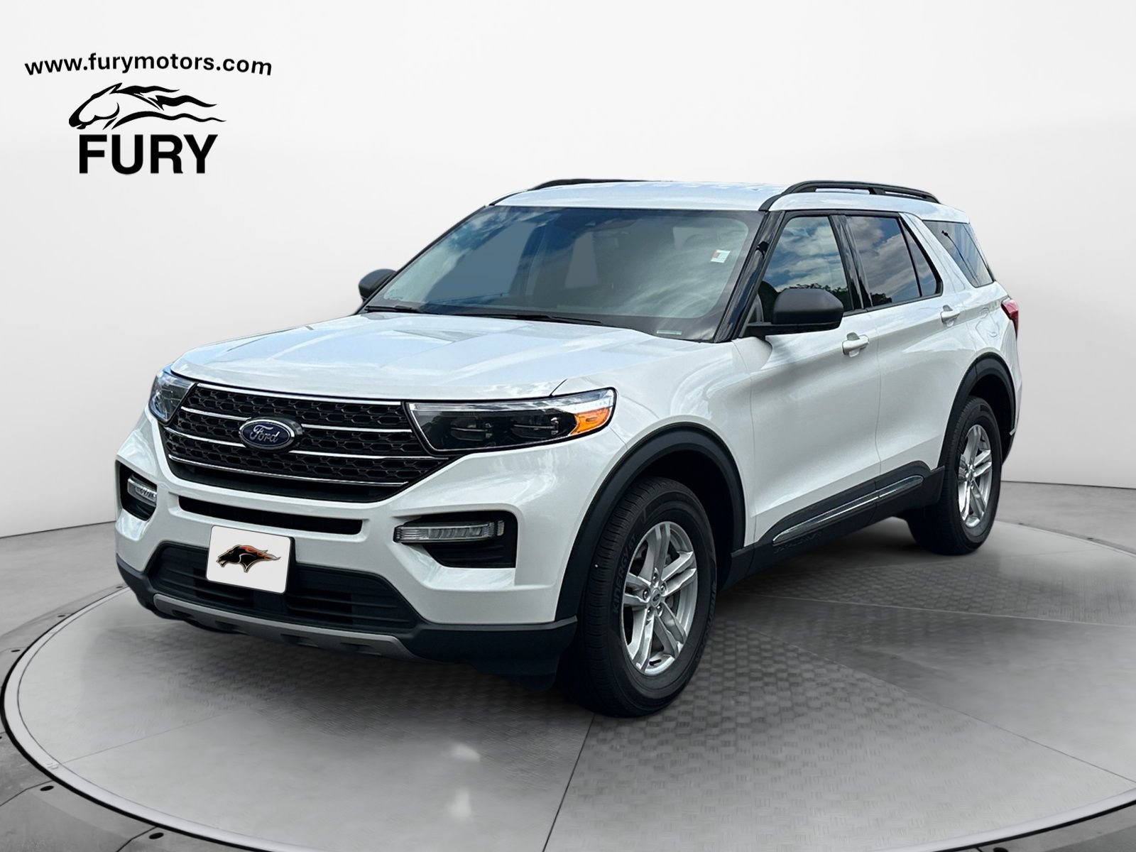 Used 2022 Ford Explorer XLT AWD/4WD image 7
