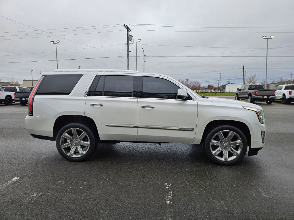 Used 2016 Cadillac Escalade Premium image 5