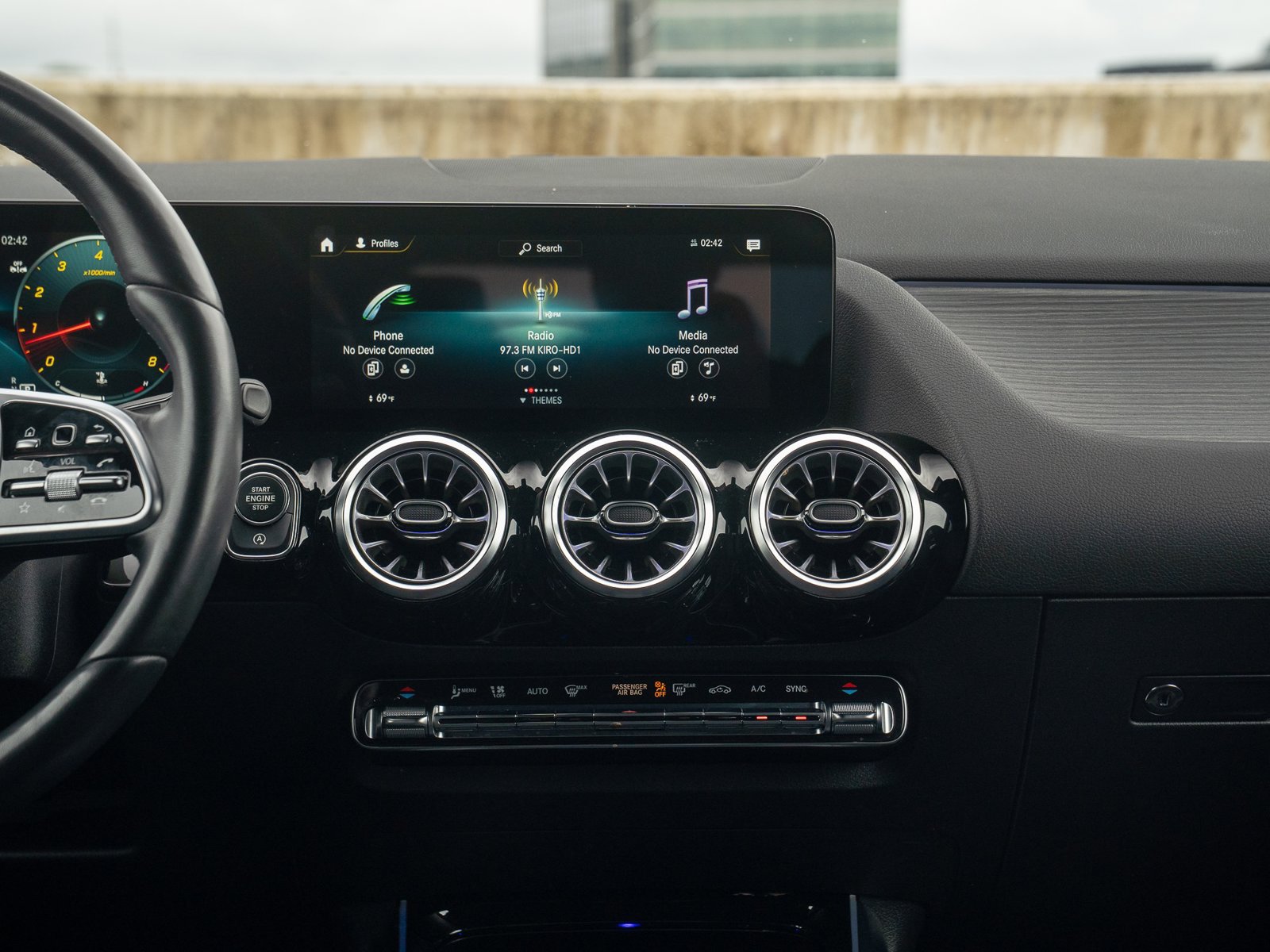 Certified 2023 Mercedes-Benz GLA 250 4MATIC image 21