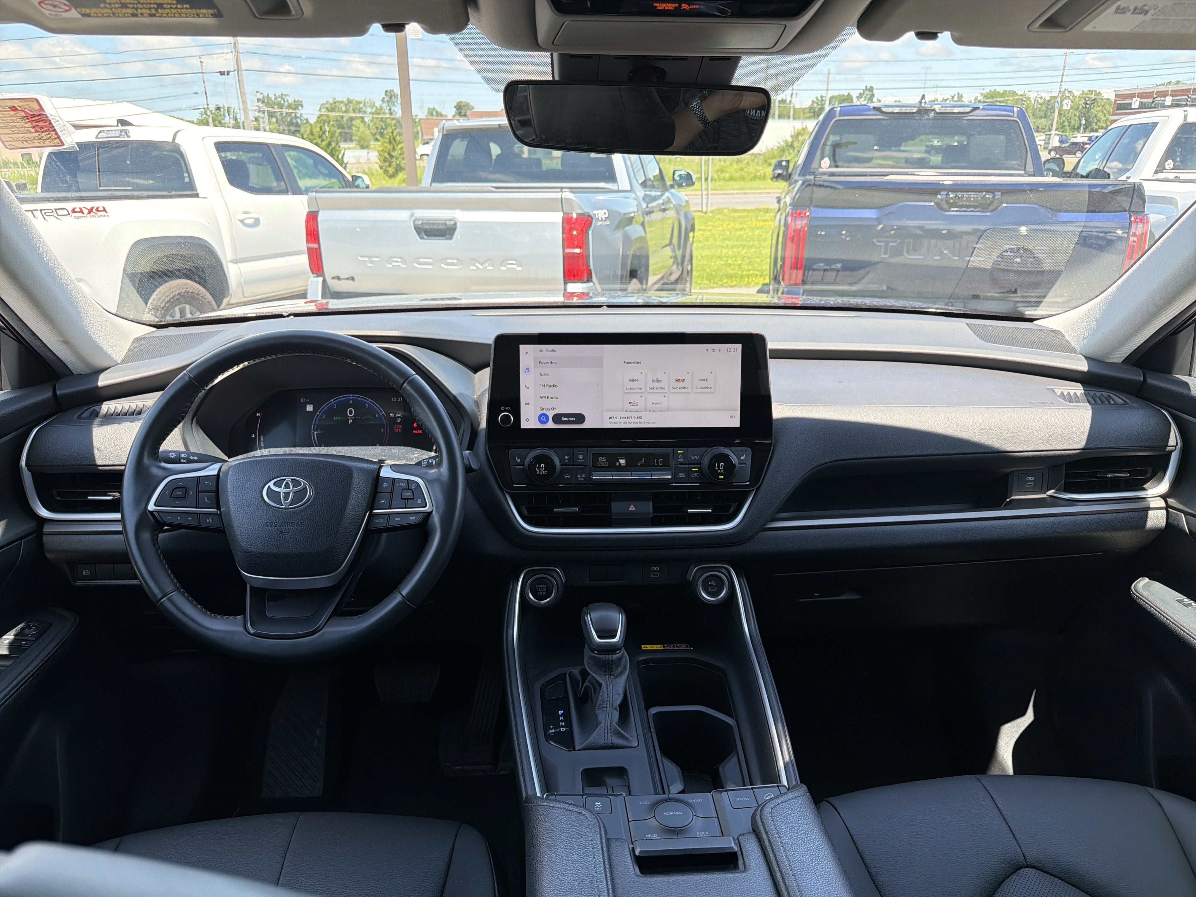 Certified 2024 Toyota Grand Highlander AWD image 12