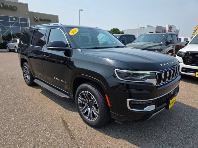 Used 2024 Jeep Wagoneer Series II AWD/4WD image 5