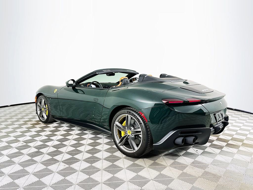 Used 2025 Ferrari Roma Spider image 5