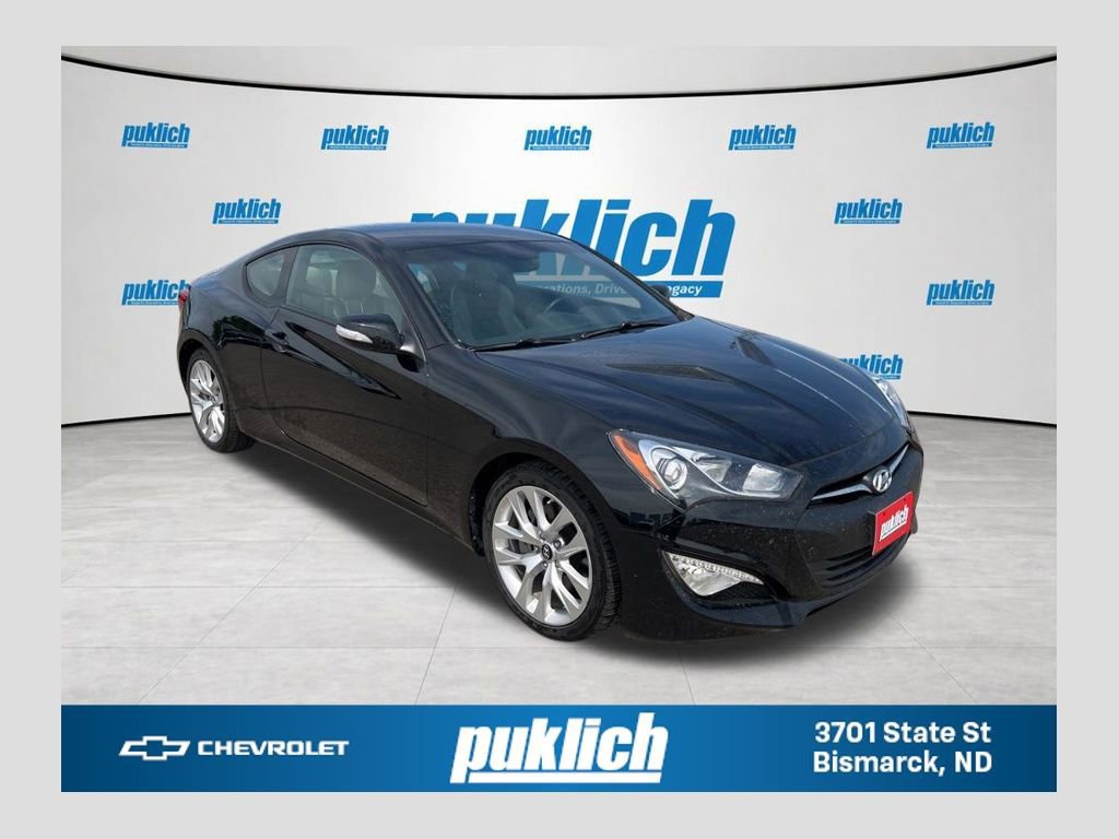 Used 2016 Hyundai Genesis 3.8 RWD image 1