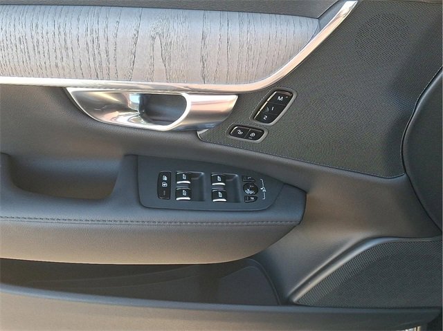 New 2025 Volvo S90 B6 Plus image 7