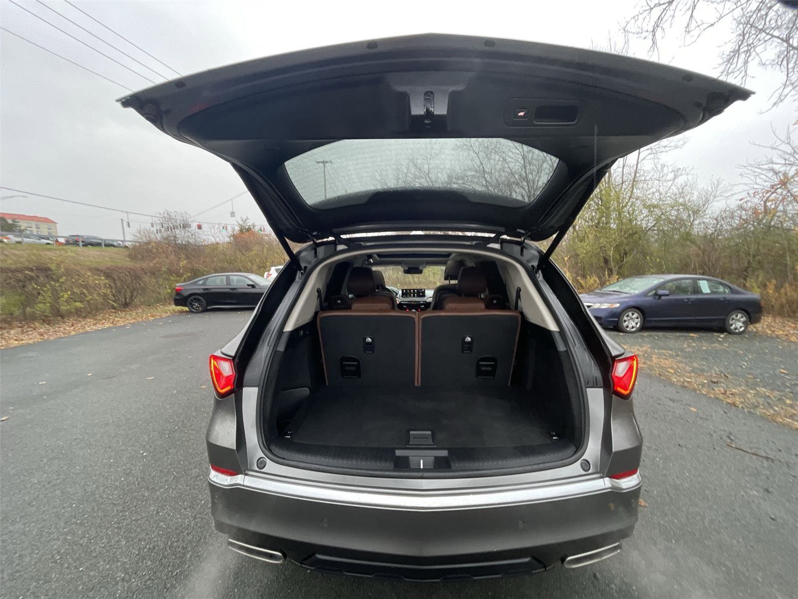 Used 2023 Acura MDX SH-AWD w/ Technology Package image 25