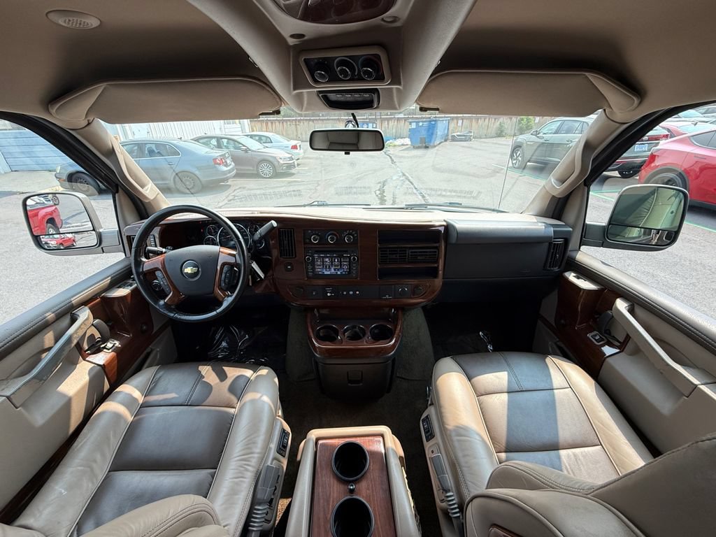 Used 2018 Chevrolet Express 2500 w/ Enhanced Convenience Package RWD image 24