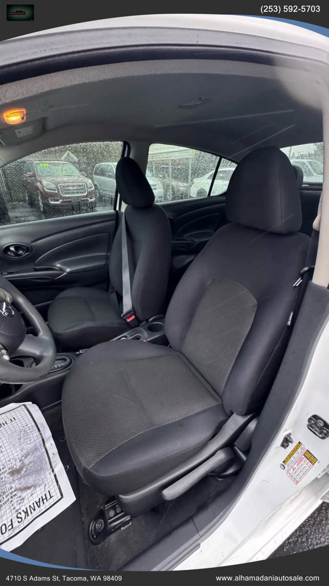 Used 2012 Nissan Versa SV w/ Convenience Pkg image 10