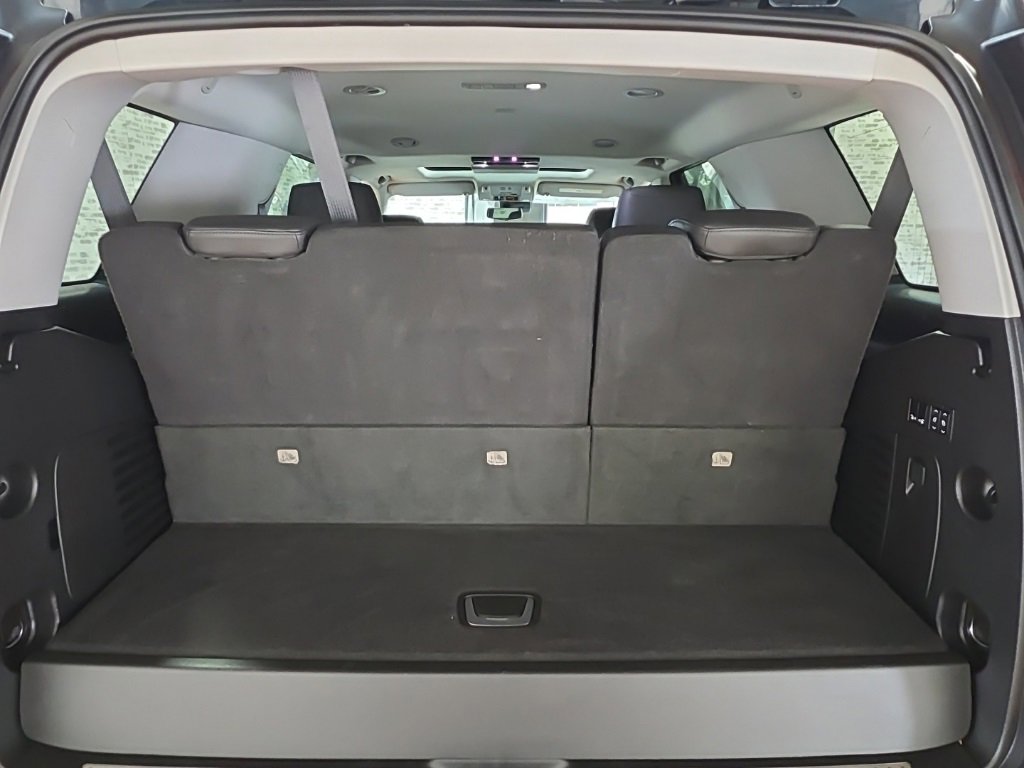 Used 2020 Cadillac Escalade Luxury image 14