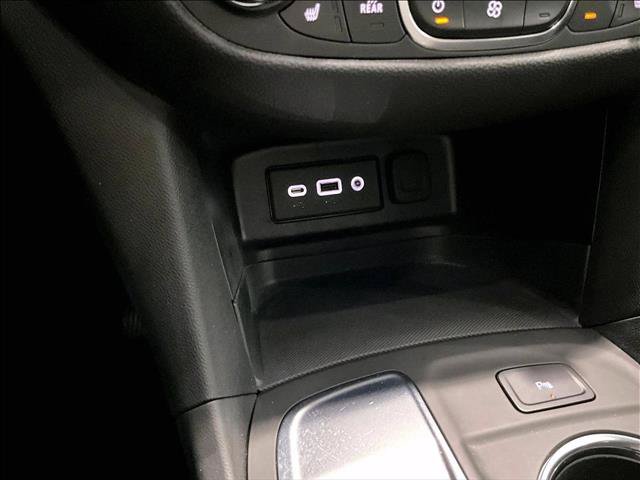 Used 2024 Chevrolet Equinox LT FWD image 26