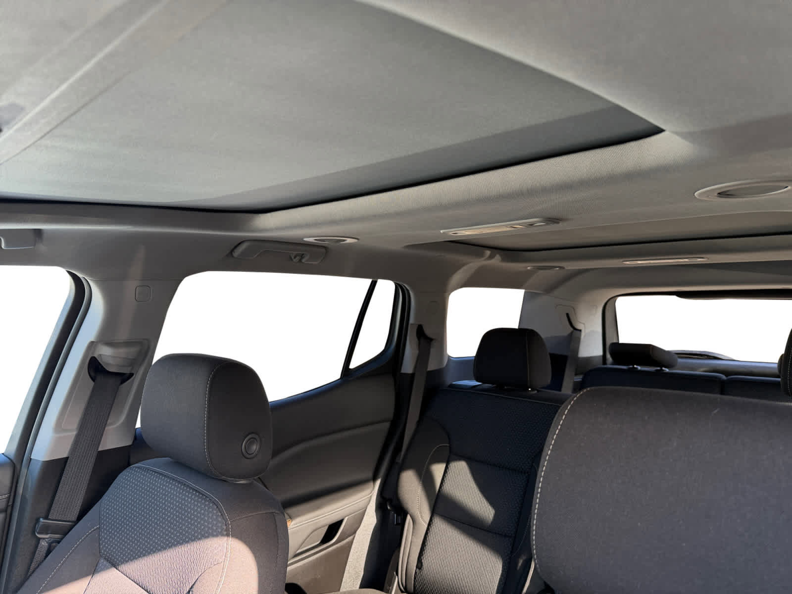 Used 2023 GMC Acadia SLE w/ Driver Convenience Package image 14