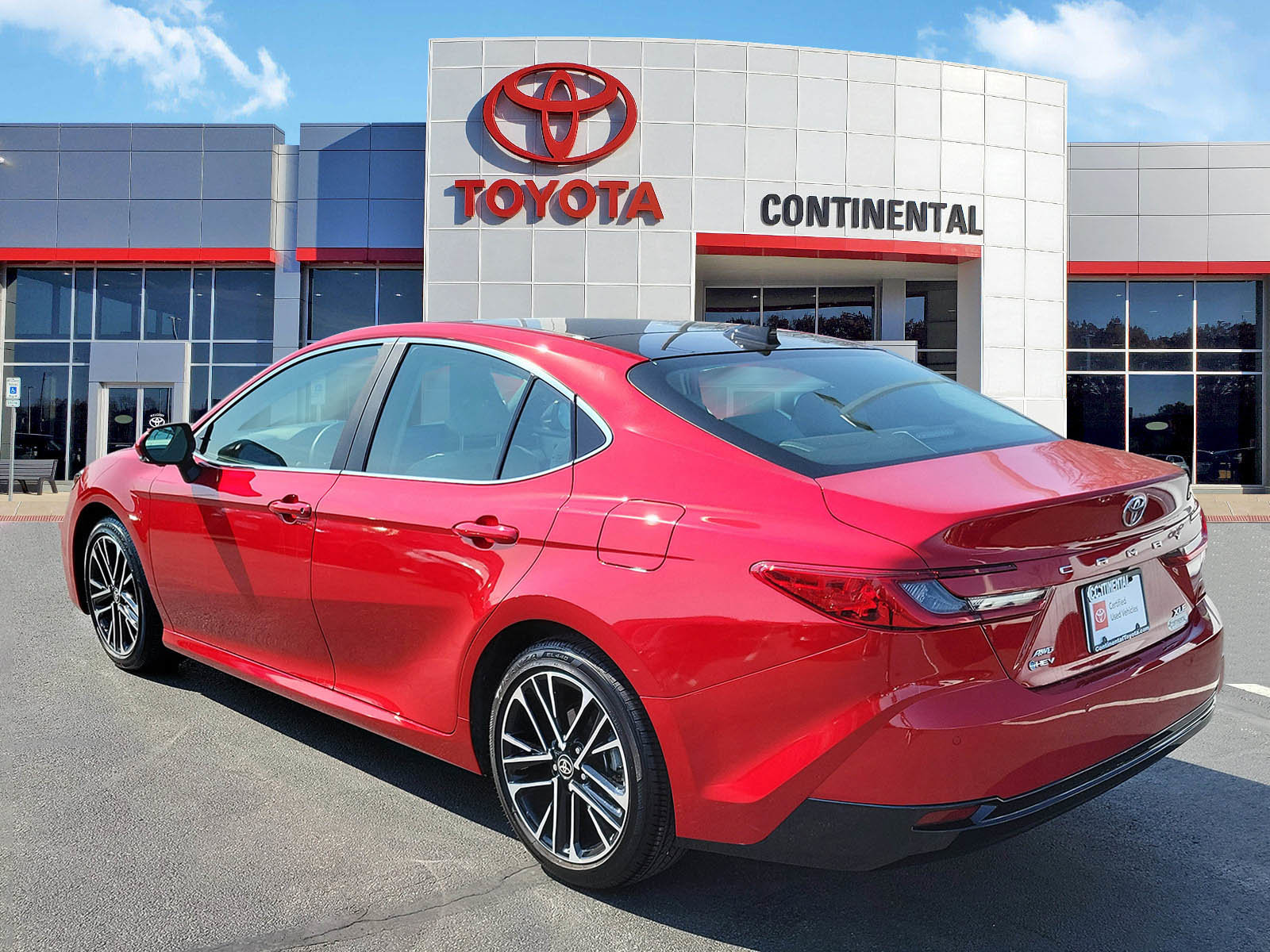 Certified 2025 Toyota Camry XLE w/ Premium Plus Package image 4