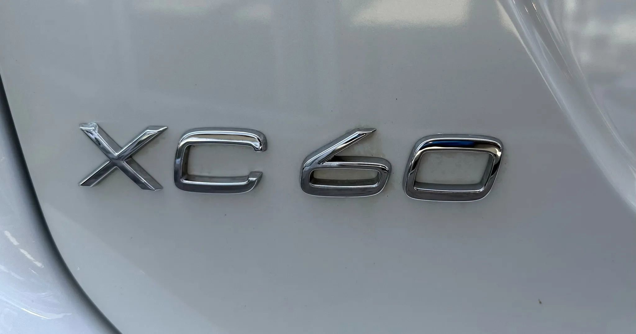 Used 2017 Volvo XC60 T6 Dynamic w/ Preferred Option Package image 54