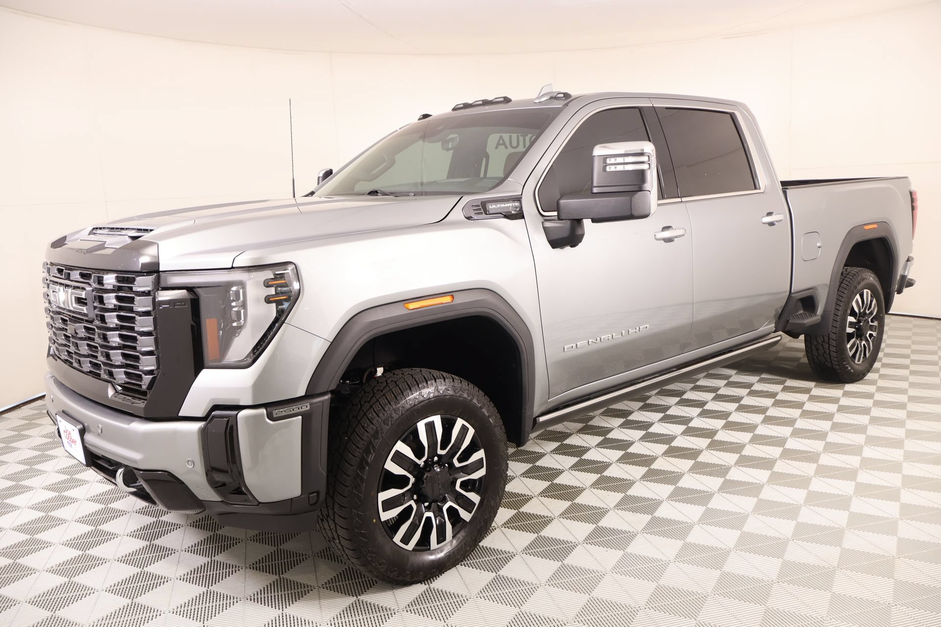 Used 2025 GMC Sierra 2500 Denali Ultimate AWD/4WD image 10