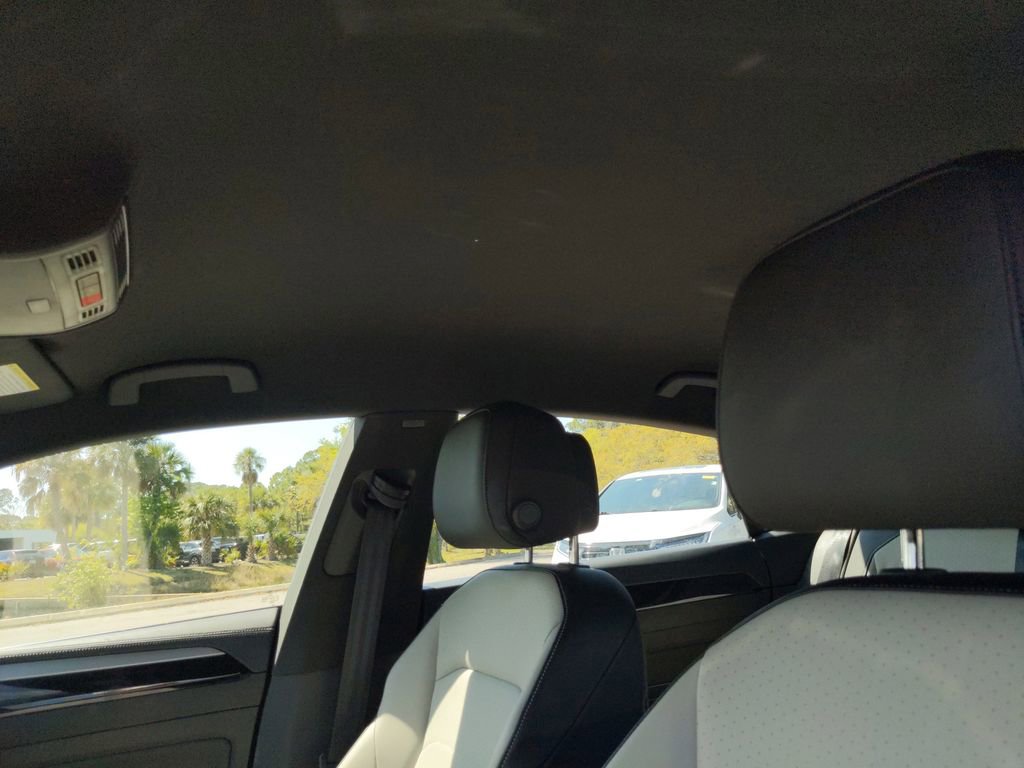 Used 2022 Volkswagen Arteon SE image 19