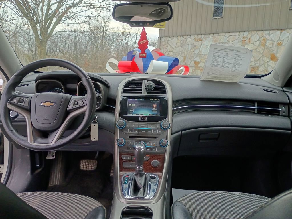 Used 2013 Chevrolet Malibu Eco w/ Power Convenience Package image 12