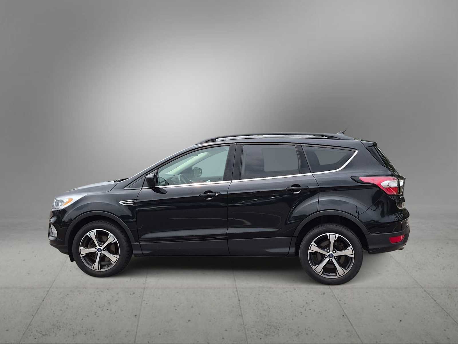 Used 2018 Ford Escape SEL AWD/4WD image 5