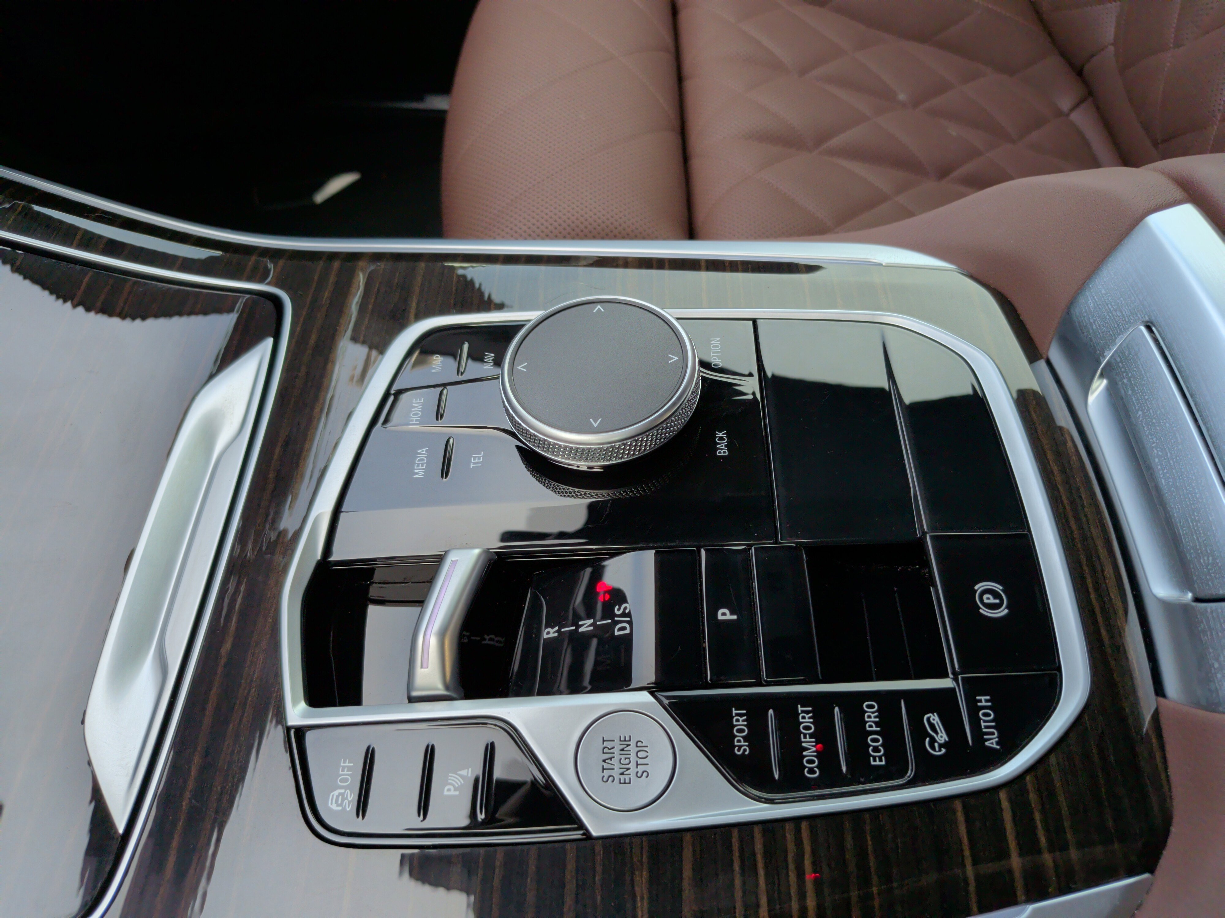 Certified 2025 BMW X5 M60i w/ Climate Comfort Package image 20