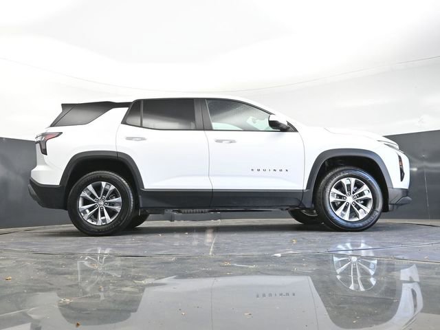 Used 2025 Chevrolet Equinox LT FWD image 35
