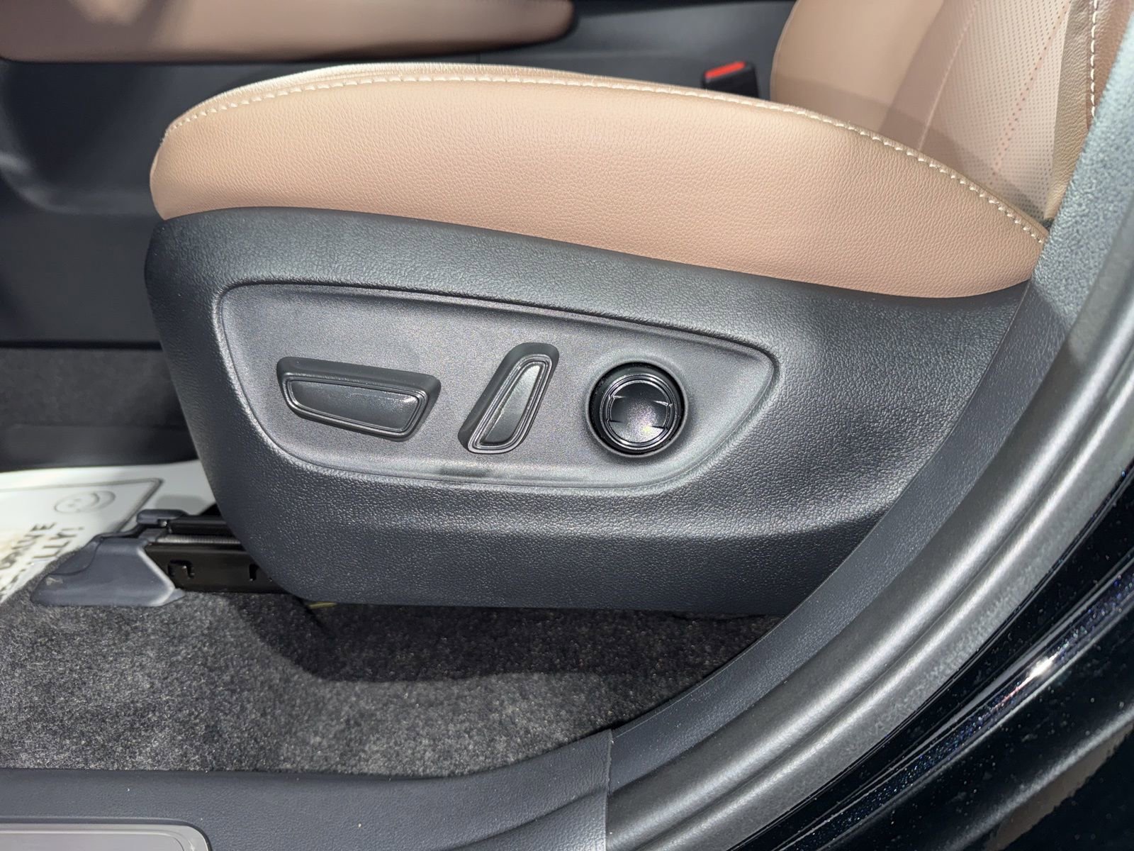 New 2026 Toyota Grand Highlander Platinum image 24