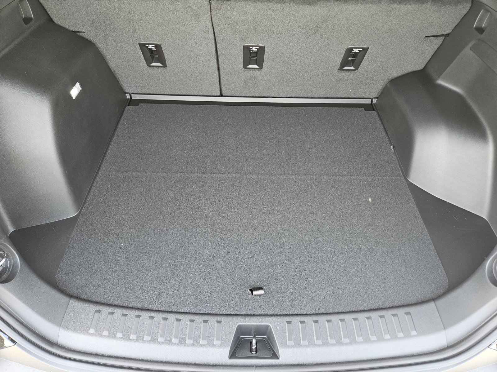 New 2027 GMC Terrain Elevation w/ Elevation Premium Package FWD image 21