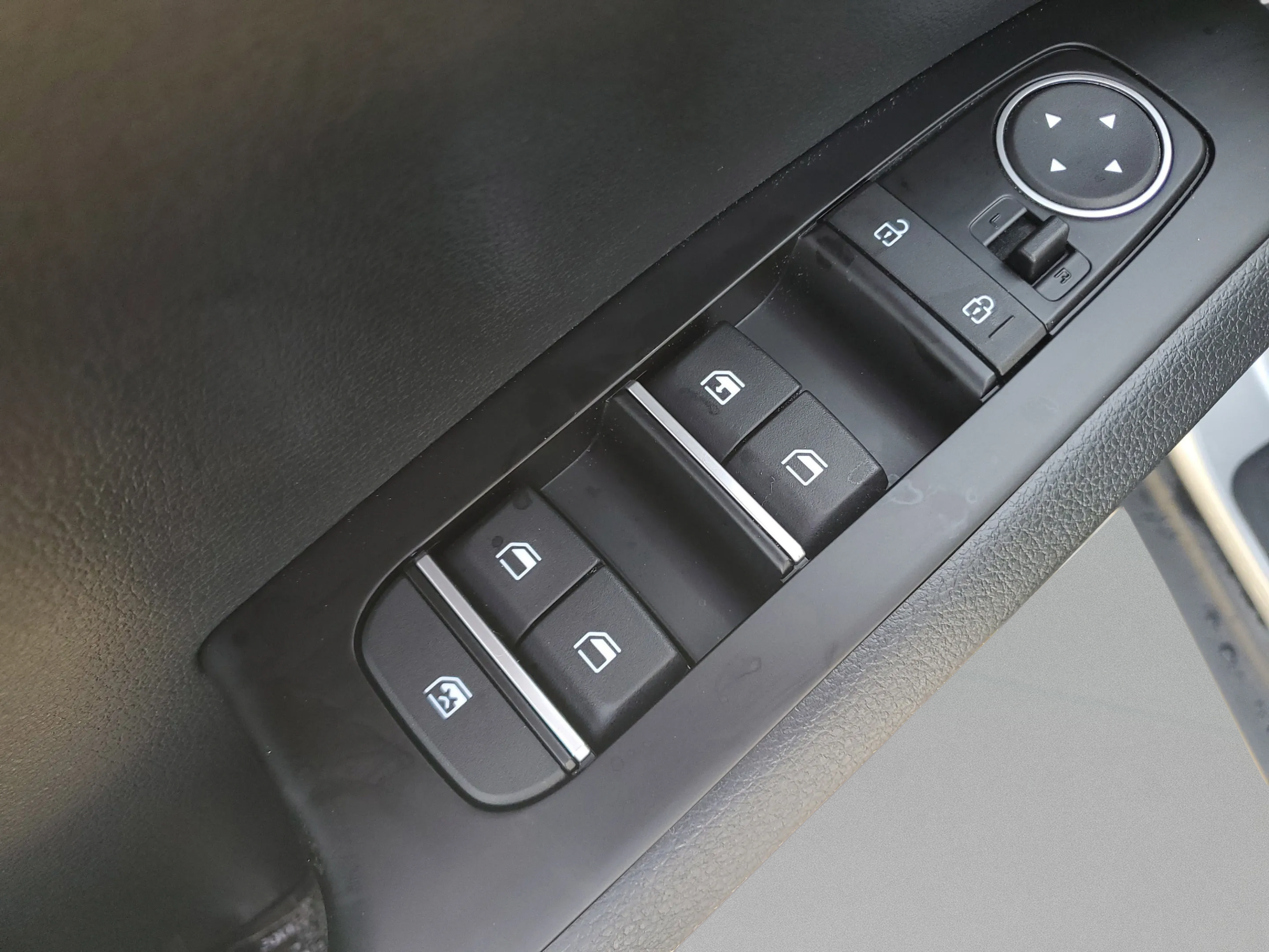 Certified 2025 Kia Soul EX FWD image 27