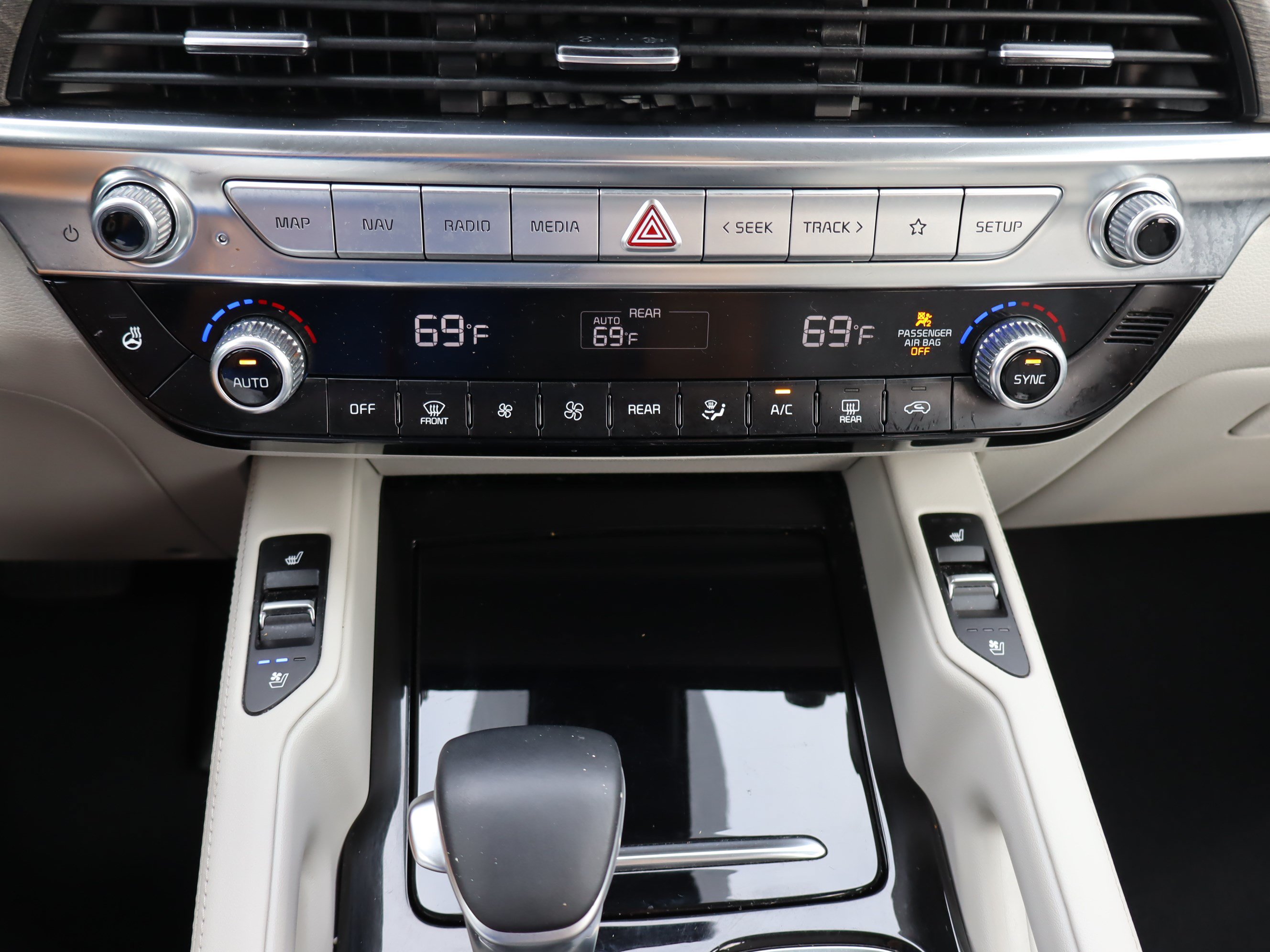 Used 2022 Kia Telluride EX w/ EX Premium Package AWD/4WD image 28
