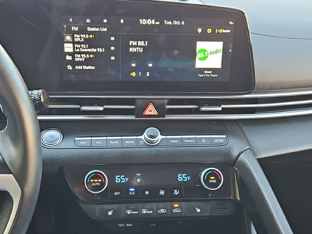 Used 2025 Hyundai Elantra SEL FWD image 16