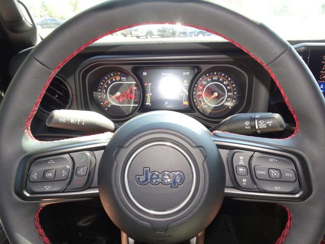 Used 2024 Jeep Gladiator Rubicon AWD/4WD image 21