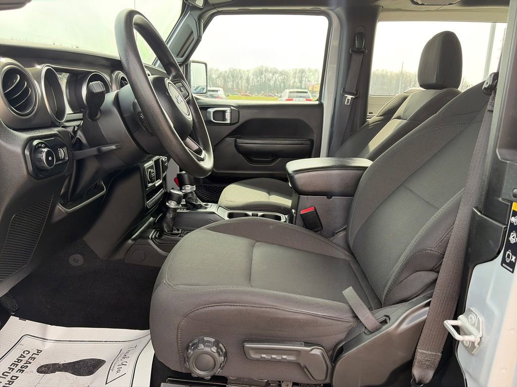 Used 2023 Jeep Wrangler Sport image 22