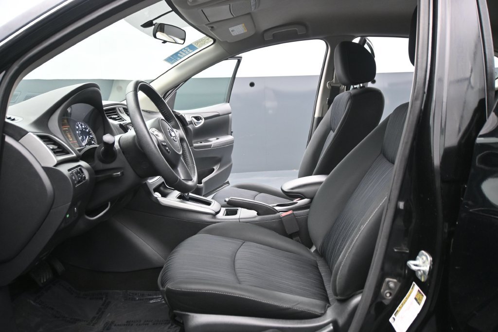 Used 2019 Nissan Sentra SV FWD image 18