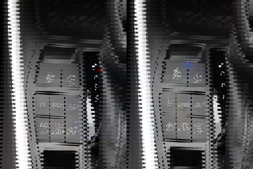 Used 2024 Toyota RAV4 LE image 21