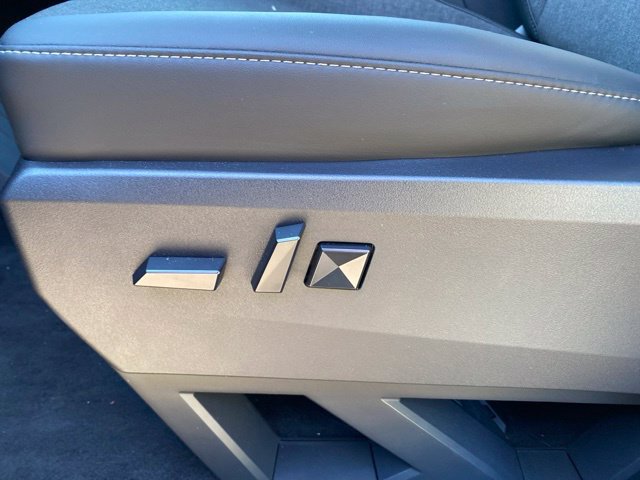 Used 2026 Tesla Cybertruck AWD Crew Cab image 12