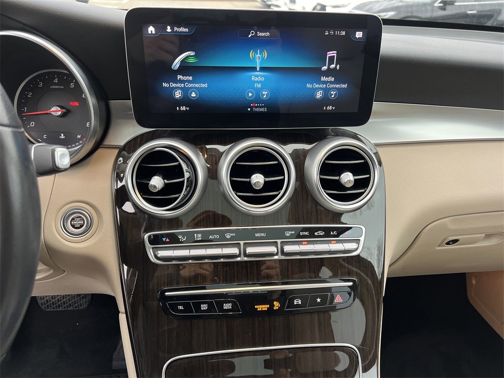 Used 2021 Mercedes-Benz GLC 300 image 25