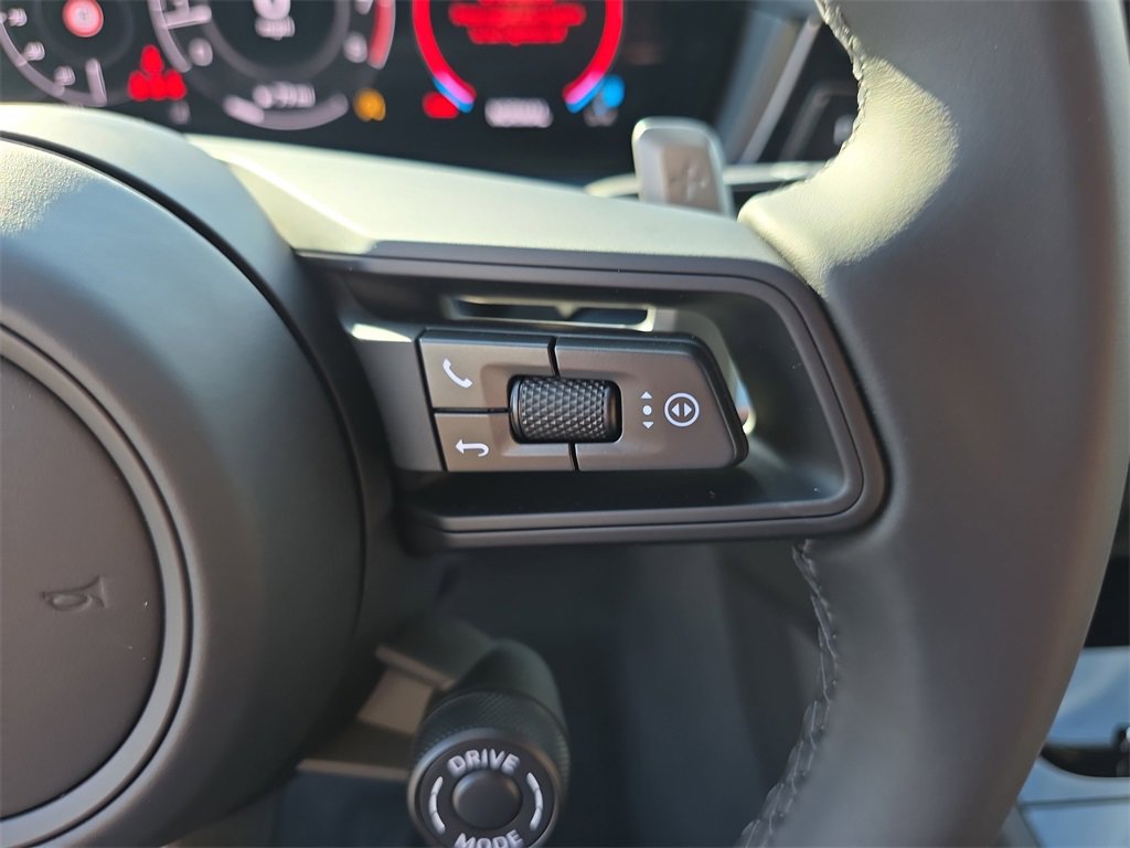 New 2026 Porsche Cayenne Coupe image 37