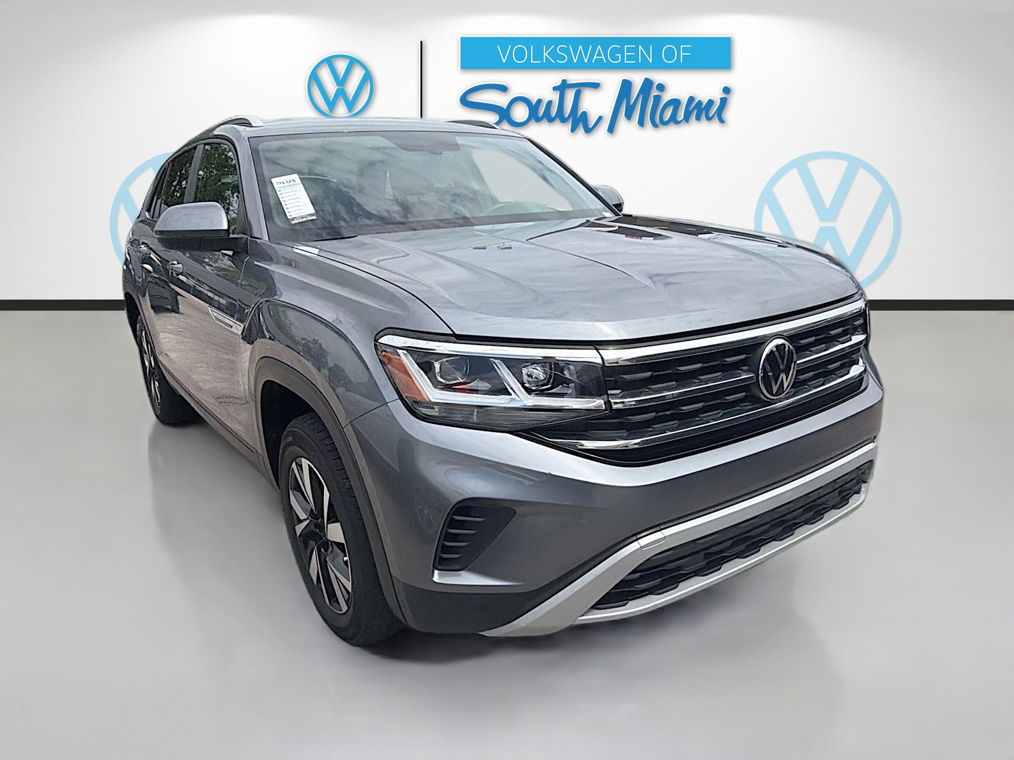 Used 2022 Volkswagen Atlas Cross Sport SE image 1