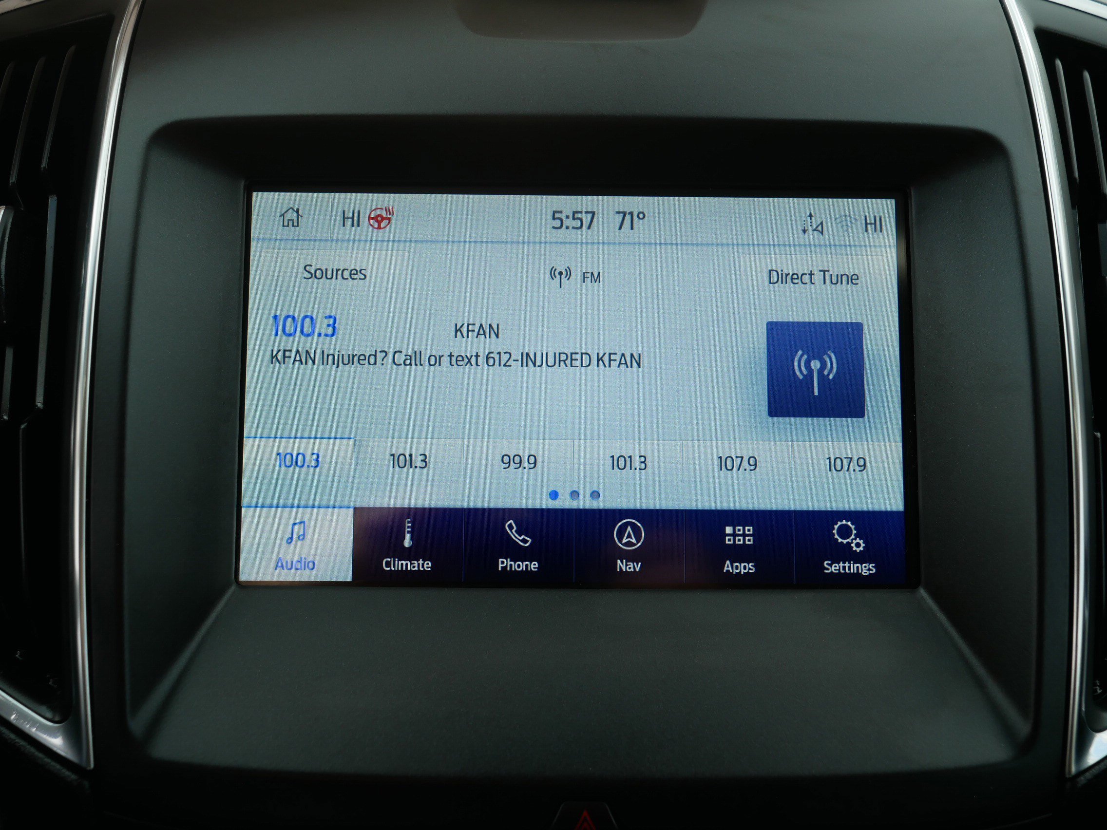 Used 2019 Ford Edge Titanium w/ Equipment Group 301A AWD/4WD image 22