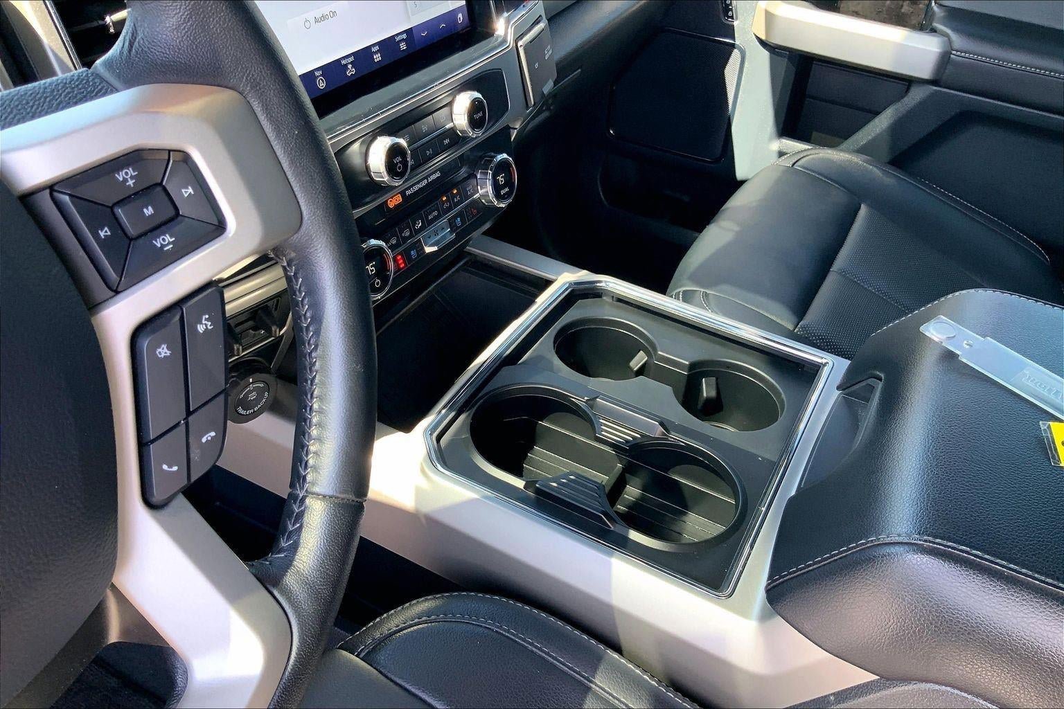 Used 2022 Ford F250 Lariat w/ Lariat Ultimate Package AWD/4WD image 17