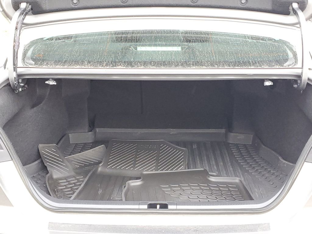 Used 2025 Toyota Camry SE image 8