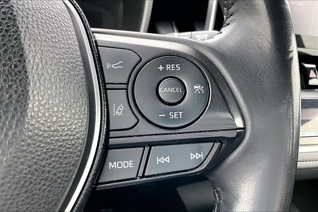 Used 2019 Toyota Corolla SE FWD image 18