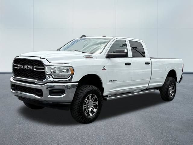 Used 2022 RAM 2500 Tradesman w/ Chrome Appearance Group AWD/4WD image 6