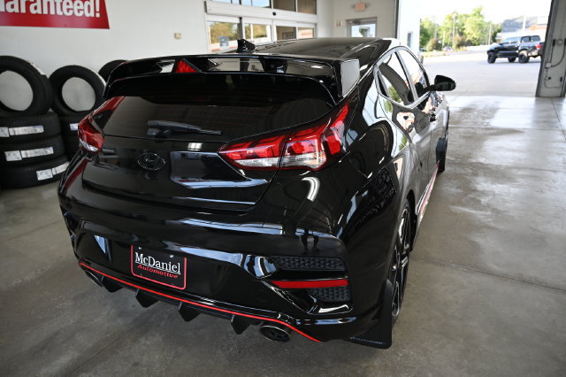 Used 2022 Hyundai Veloster N FWD image 5