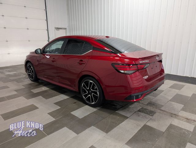 Used 2025 Nissan Sentra SR w/ SR Premium Package FWD image 2