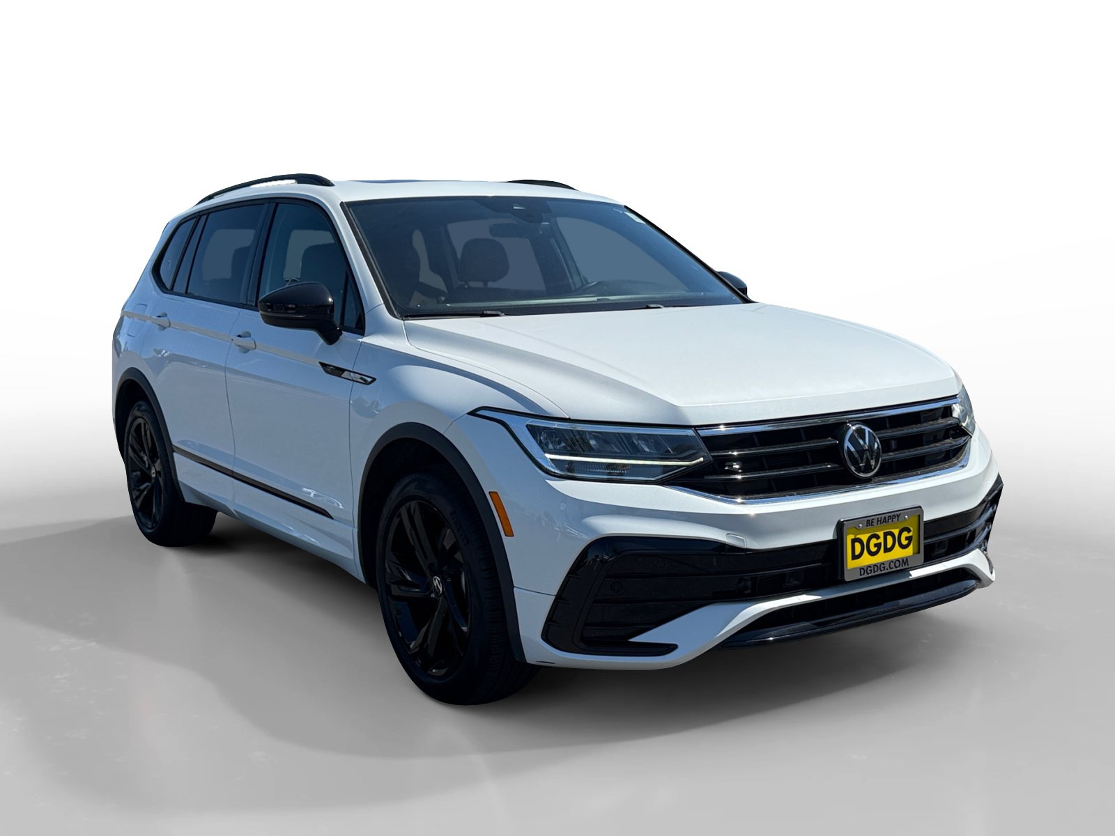 Used 2023 Volkswagen Tiguan SE R-Line FWD image 7