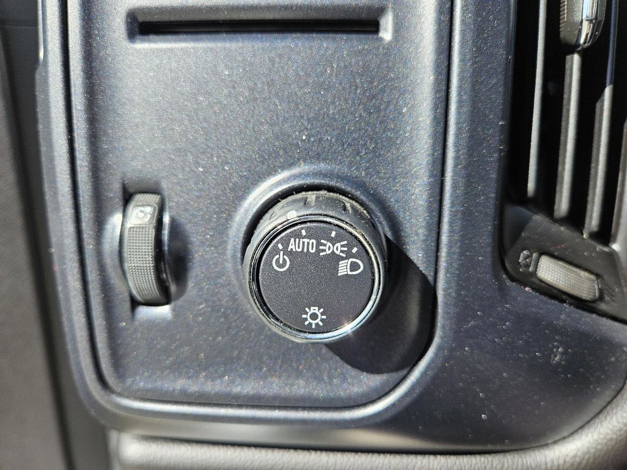 Used 2016 Chevrolet Silverado 1500 W/T w/ WT Fleet Convenience Package RWD image 34