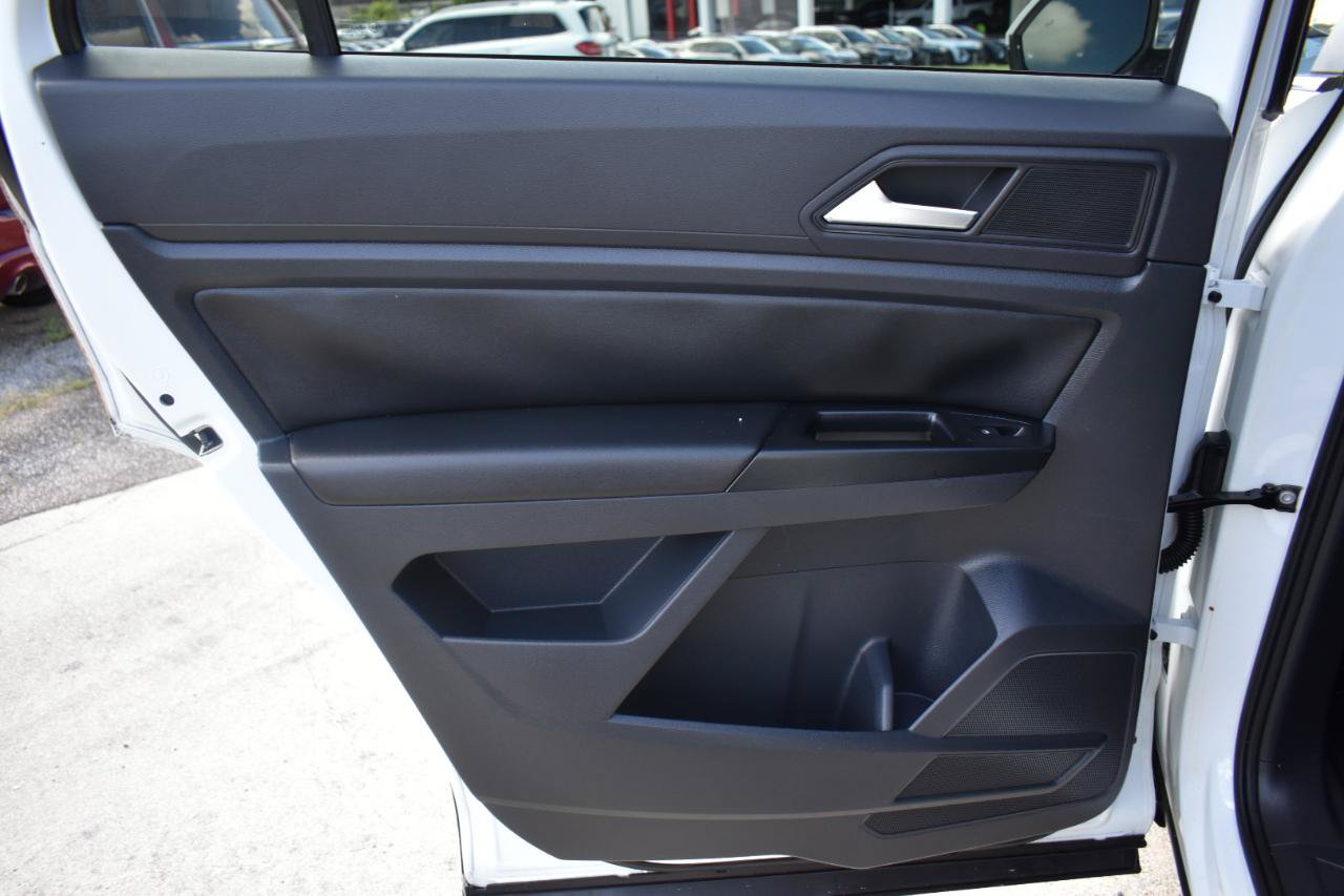 Used 2020 Volkswagen Atlas Cross Sport SE FWD image 36